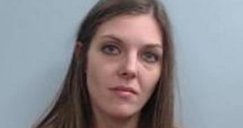 OLIVIA GRABMAYER | 2017-04-23 03:48:00 Fayette County, Kentucky Booking