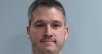 WILLIAM CURTSINGER | 2017-04-23 18:52:00 Fayette County, Kentucky Booking