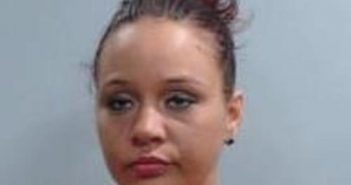 TATUM LEWIS | 2017-04-24 22:19:00 Fayette County, Kentucky Booking