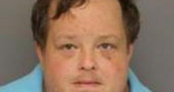 TRAVIS SANDERS | 2017-04-25 17:09:00 Moore County, North Carolina Booking