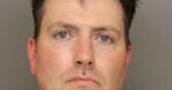 MARK WALKER | 2017-04-26 20:16:00 Moore County, North Carolina Booking