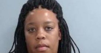 LACI BROWN | 2017-04-27 20:02:00 Fayette County, Kentucky Booking