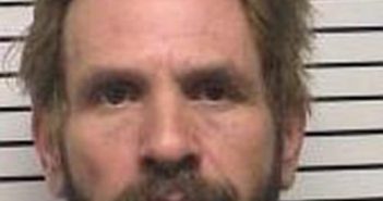 DANIEL ZELO | 2017-05-05 09:02:00 Iredell County, North Carolina Booking
