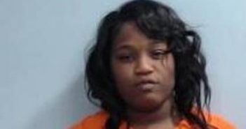 ESSENCE JOHNSON | 2017-05-06 21:12:00 Fayette County, Kentucky Booking