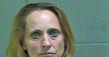 SHERRI DEMENT | 2017-05-06 00:17:00 Oklahoma County, Oklahoma Booking