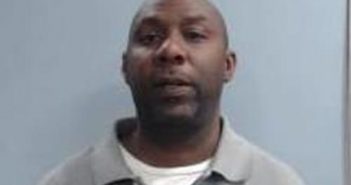 KEITH SIMMONS | 2017-05-11 00:49:00 Fayette County, Kentucky Booking