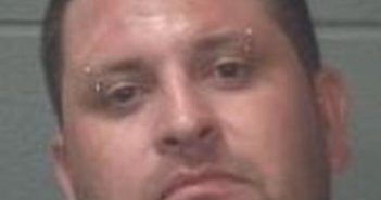 WARREN FONDERHIDE | 2017-05-16 23:05:00 Onslow County, North Carolina Booking