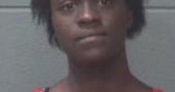 TRACI BROWN | 2017-05-16 17:05:00 Onslow County, North Carolina Booking