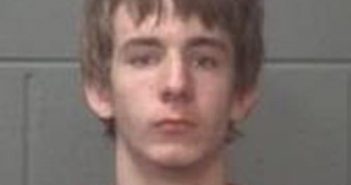 JUSTIN SKINNER | 2017-05-16 12:42:00 Onslow County, North Carolina Booking
