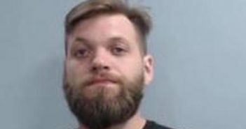 KOREY HINA | 2017-05-19 19:22:00 Fayette County, Kentucky Booking