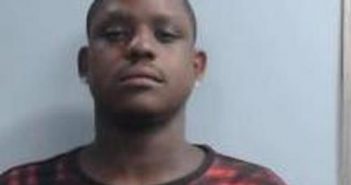 THADDEUS EDWARDS | 2017-05-19 17:57:00 Fayette County, Kentucky Booking