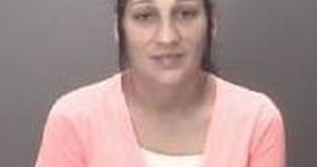 AMANDA OXENDINE | 2017-05-19 13:35:00 Robeson County, North Carolina Booking
