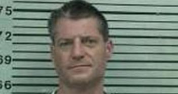 JOSEPH BELLACONIS | 2017-05-25 18:57:00 Hood County, Texas Booking