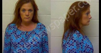 SHOAF NINA ROXANNE | 2017-03-31 22:05:34 Craven County, North Carolina Booking
