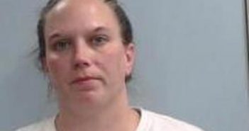 MISTY BLACKABY | 2017-06-04 17:59:00 Fayette County, Kentucky Booking