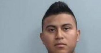 DANIEL LOPEZ-LOPEZ | 2017-06-06 09:49:00 Fayette County, Kentucky Booking