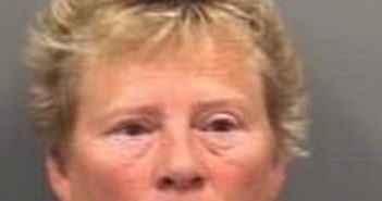 KATHY HUTCHENS | 2017-06-09 00:20:00 Rowan County, North Carolina Booking