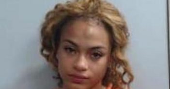 RICHMARIE ROSA | 2017-06-10 02:19:00 Fayette County, Kentucky Booking