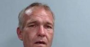 DERRICK HALL | 2017-06-16 23:27:00 Fayette County, Kentucky Booking