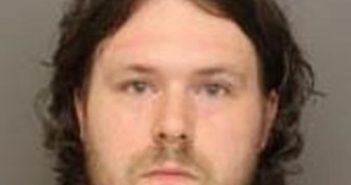 JESSE DAVIS | 2017-06-18 03:22:00 Moore County, North Carolina Booking