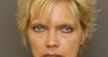 LISA KENNEDY | 2017-06-21 11:26:00 Moore County, North Carolina Booking