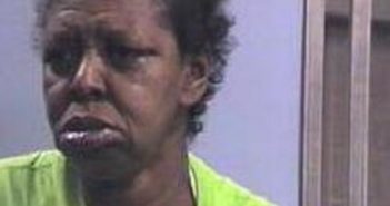 DEBORAH DUVALL | 2017-06-22 17:05:00 Fayette County, Kentucky Booking