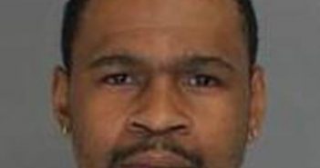 EMMANUEL WALLS | 2017-06-25 01:17:00 Cayuga County, New York Booking