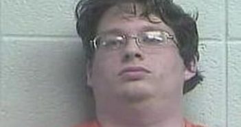 LOGAN HALE | 2017-07-05 00:46:00 Jessamine County, Kentucky Booking