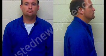 MOORE JESSE EARL | 2017-05-12 12:58:39 Craven County, North Carolina Booking