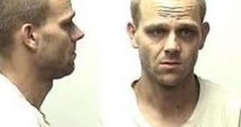 DOUGLAS BRADEN | 2017-07-22 00:41:00 Clark County, Indiana Booking