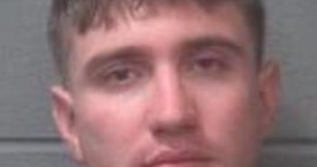 STEVEN MARSHALL | 2017-07-23 02:18:00 Onslow County, North Carolina Booking