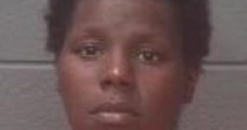 CYNTHIA POLLARD | 2017-07-24 20:04:00 Onslow County, North Carolina Booking