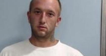 ADAM LATHAM | 2017-07-24 18:15:00 Fayette County, Kentucky Booking