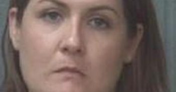 AMBER HEWITT | 2017-07-27 22:07:00 Onslow County, North Carolina Booking