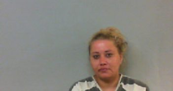 DAVENPORT, LAURA ELIZABETH | 2017-08-01 00:43:00 Talladega County, Alabama Booking