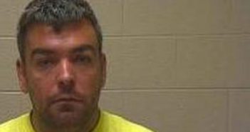 NICHOLAS HICKERSON | 2017-08-04 04:17:00 Coffee County, Tennessee Booking
