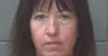 KERRI OGRADY-REVOIR | 2017-08-06 01:53:00 Onslow County, North Carolina Booking