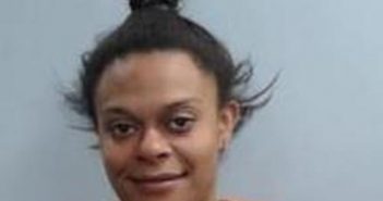 TESHAYLA CLARK | 2017-08-06 02:44:00 Fayette County, Kentucky Booking