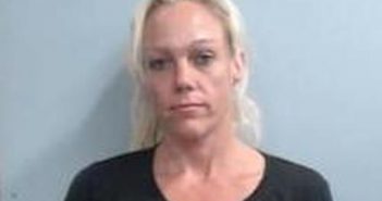 AMY BEARD | 2017-08-08 12:50:00 Fayette County, Kentucky Booking