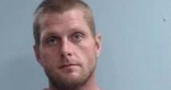 CHRISTOPHER UTTERBACK | 2017-08-10 18:25:00 Fayette County, Kentucky Booking