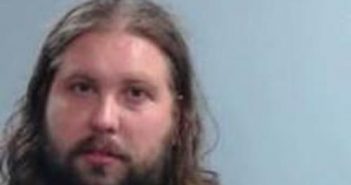 CHRISTOPHER KNECHT | 2017-08-11 01:39:00 Fayette County, Kentucky Booking