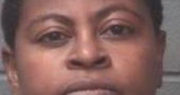 CRISTA JACKSON | 2017-08-18 19:42:00 Onslow County, North Carolina Booking