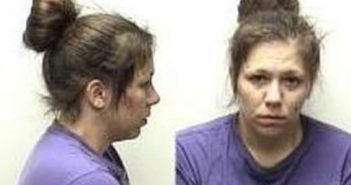 ASHLEY GUEST | 2017-08-30 11:17:00 Clark County, Indiana Booking