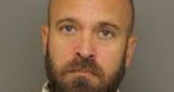 ARON ROWE | 2017-08-31 11:21:00 Moore County, North Carolina Booking