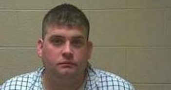 <B>TYLER</B> <B>RIDDLE</B> #, Coffee County, Tennessee - 2017-09-12 09:08:00