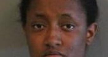 AHNAYSIA DAVIS | 2017-09-12 16:56:00 Cayuga County, New York Booking