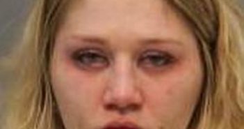 JOELLE WELLS | 2017-09-20 02:32:00 Cayuga County, New York Booking