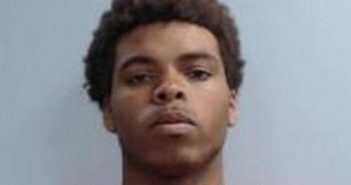 TINO CHENAULT | 2017-09-22 23:38:00 Fayette County, Kentucky Booking