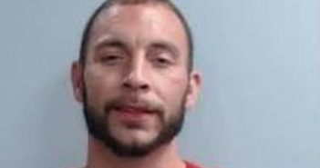 DUSTIN TAULBEE | 2017-09-26 19:56:00 Fayette County, Kentucky Booking