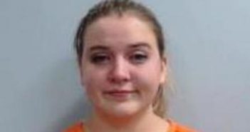 ALLISON MARCUM | 2017-09-30 03:48:00 Fayette County, Kentucky Booking